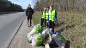 VIDEO: “Vi ta’r skraldet” – Lokale frivillige rydder op i naturen omkring Skjoldhøj