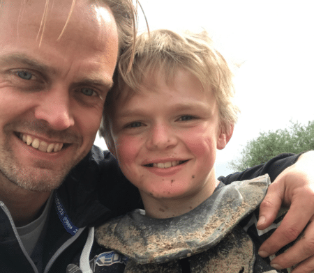 10-årige Frederik fra Helenelyst skal køre om VM i motocross