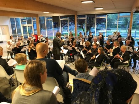 Harmoniorkestret Tonica i tæt samspil med Sødalskolen