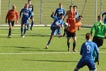 2. division i fodbold: Brabrand har brug for sejr over Holbæk