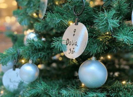 Ønsketræet i City Vest: Spred juleglæde ved at give en gave