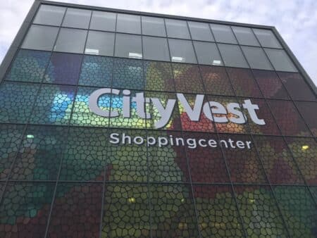 Danske Shoppingcentre sælger City Vest til A. Enggaard