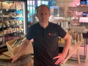 En veteran takker af i City Vest: Slagter Stjernholm flytter butikken til Søren Frichs Vej