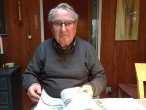 I næsten 60 år har han skrevet om livet i Brabrand