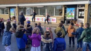 MGP-forfest med dans og popcorn i Skovgårdsparkens Børnehave