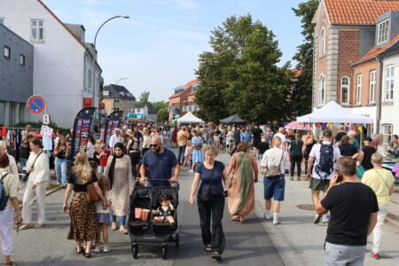 Bilfri Hovedgade gav plads til masser af aktiviteter og lokale mødesteder