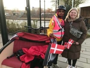 Shukri Mahad havde første arbejdsdag som cyklende medarbejder